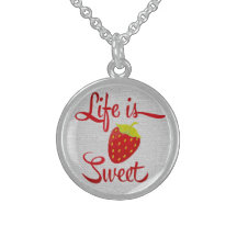 La vie est fraise douce pendentifs