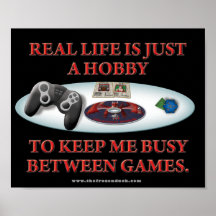 La vie est un passe-temps entre les jeux poster