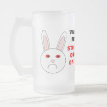 La vivisection doit finir la tasse en verre givré