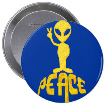 L'alien jaune de paix badge avec épingle
