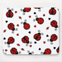 L'amour branche les coccinelles rouges tapis de souris