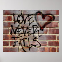 L'amour n'échoue jamais le graffiti affiches