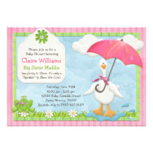 Le bébé de parapluie arrosent la fille d'invitatio