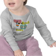 Le bébé de plage badine le T-shirt