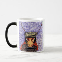 Le cancrelat joue le jazz sur son harmonica tasse