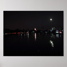 Le Charles River la nuit Poster