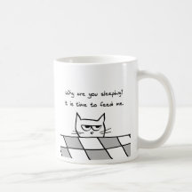 Le chat fâché vous veut hors du lit mug à café