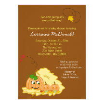Le citrouille jumelle l'invitation de baby shower 