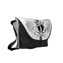 Le Claddagh (noir) Besaces