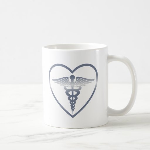 Le coeur du logo de la vie tasse