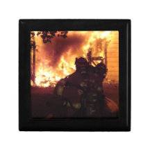 Le feu de structure boîte à babioles