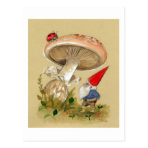 Le gnome trouvent une coccinelle et un champignon carte postale