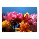 Le jour de mère brillant de dahlias cartes de vœux