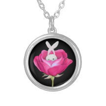 Le lapin s'est levé pendentifs