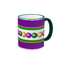 Le mardi gras pourpre perle la tasse