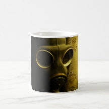 Le masque de gaz tasse à café