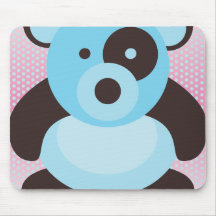 Le panda bleu-clair concernent le rose tapis de souris