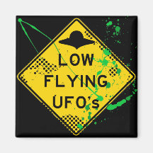 LE PANNEAU ROUTIER DU BAS UFO VOLANT AVEC L'ÉCLABO AIMANTS POUR RÉFRIGÉRATEUR