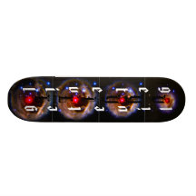 Le patineur de "Starburst"… obtiennent le mal… Planches À Roulettes Customisées