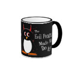 Le pingouin mauvais m'a fait la tasse foncée