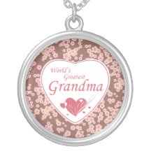 Le plus grand rose de la grand-maman du monde fleu