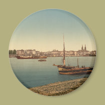 Le port, Bordeaux, France magnets