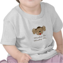 Le singe collant la langue See font T-shirts