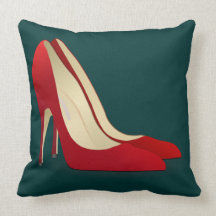 le talon haut rouge chausse l'oreiller
