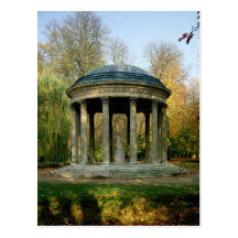 Le temple de l'amour dans Parc du Petit Cartes Postales
