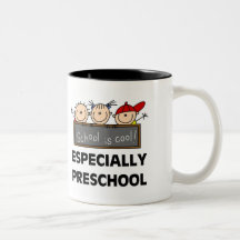 L'école préscolaire est fraîche tasse à café