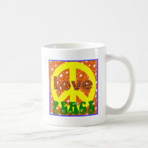 Les années 1970 des années 1960 d'affiche de paix  mugs