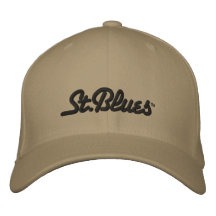 Les bleus de St ont brodé la casquette de baseball