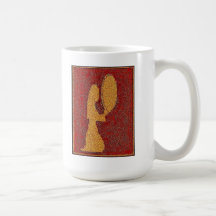 Les femmes vue battre du tambour de la tasse
