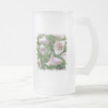 Les fleurs de digitale ont givré la tasse de bière
