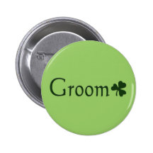 Les Irlandais se toilettent avec le shamrock Pin's