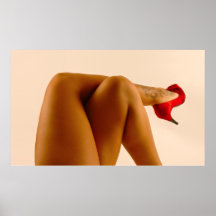 Les jambes nues croisées de la femme avec les talo posters