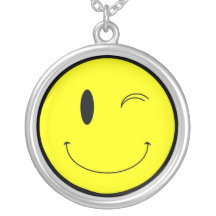 Les KRW clignant de l'oeil Smilie font face au col