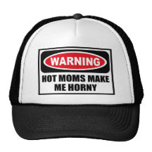 Les MAMANS CHAUDES d'avertissement ME FONT le chap Casquettes