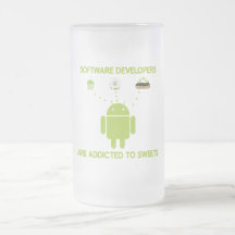 Les programmateurs de logiciel sont dépendants aux mugs
