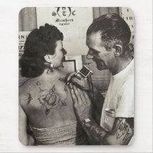 Les tatouages de Shieferly d'Al se sont levés Tapis De Souris
