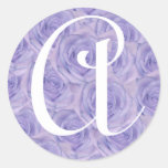 Lettre de monogramme un autocollant bleu de roses