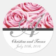 Lettre de monogramme un autocollant rose de roses