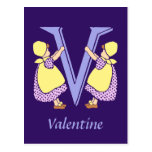 Lettre victorienne V avec 2 petites filles mignonn Carte Postale