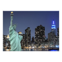 L'horizon de New York City la nuit s'allume, homme Invitations Personnalisées