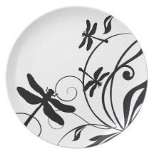 Libellule noire et blanche assiettes