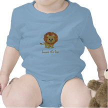 Lion mignon personnalisable des textes t-shirt