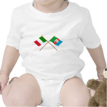 L'Italie et les drapeaux croisés par Ligurie Bodies Pour Bébé