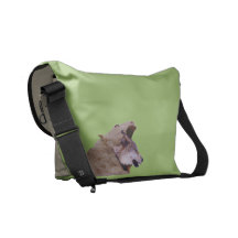 Loup dans le sac messenger à habillement de mouton besace