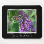 Madame peinte Butterfly sur le pourpre Tapis De Souris