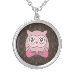 Madame rose hibou avec la cravate d'arc colliers